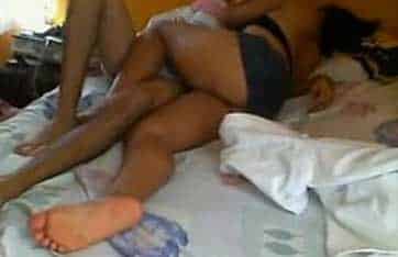transando na cama com a novinha